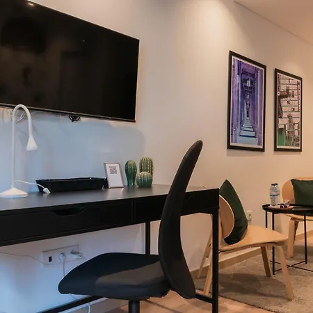 7min To Uni Se-velha - Ac - Work Desk - 300mbs Wifi - 4 Alojamento de Acomodação e Pequeno-almoço